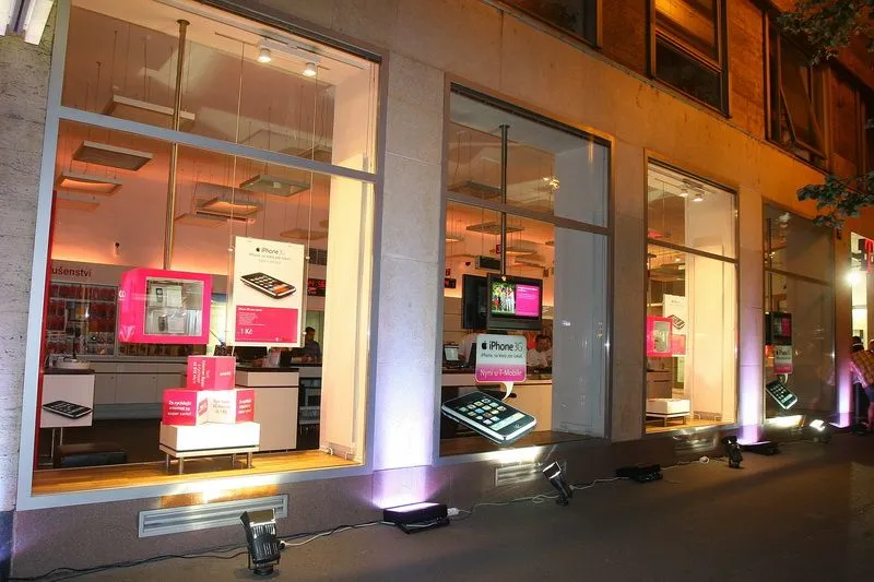 T-Mobile, Národní, Praha (2005)